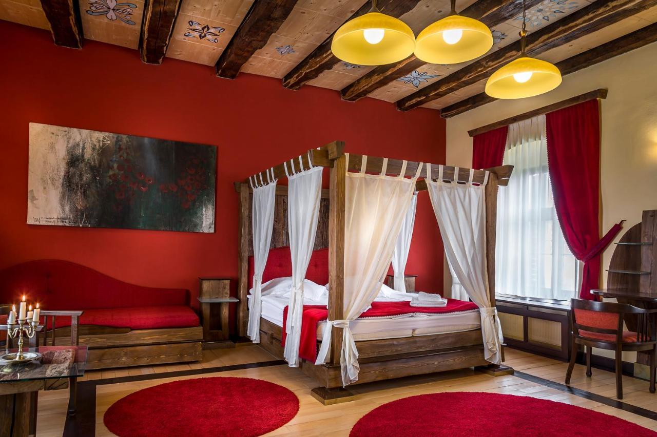 Castle Hotel Daniel Baraolt 외부 사진