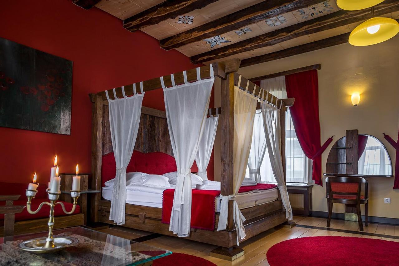 Castle Hotel Daniel Baraolt 외부 사진