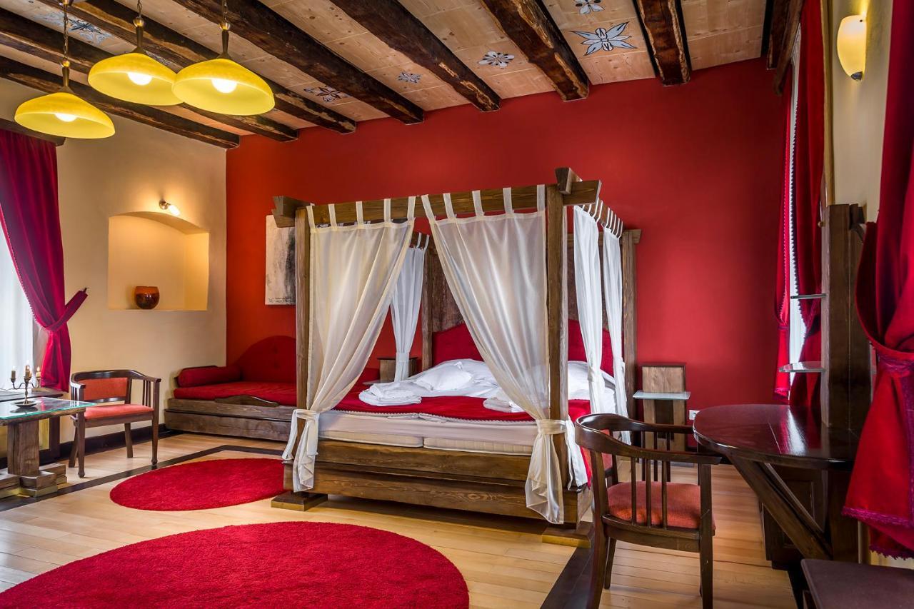 Castle Hotel Daniel Baraolt 외부 사진