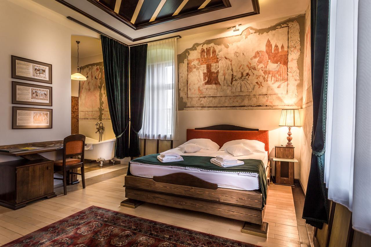 Castle Hotel Daniel Baraolt 외부 사진